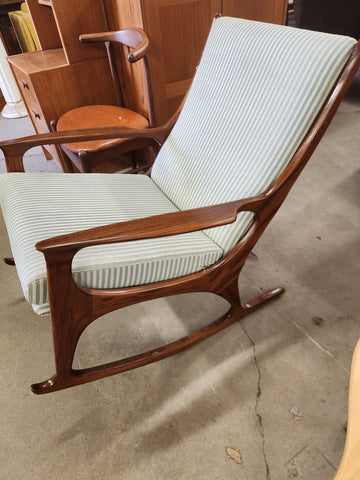 Solid teak Rocking chair by Huber. Made in Canada,60's