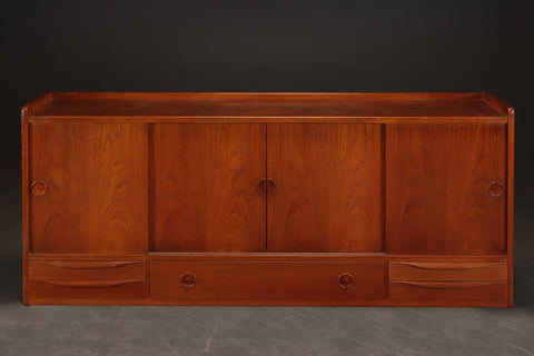 Teak Danish sideboard-it will be sold with 22CM legs