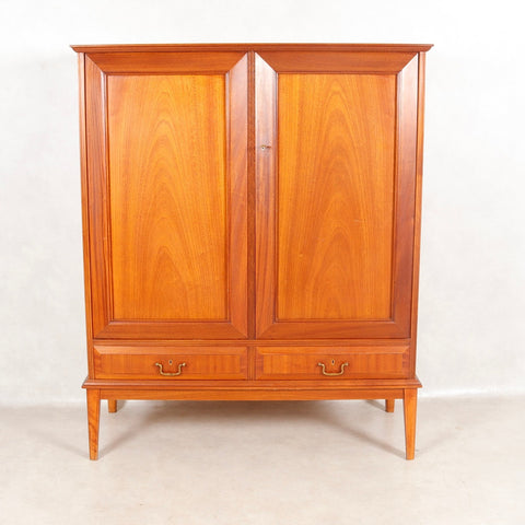 2535813. DINING ROOM CABINET,  1900s.
