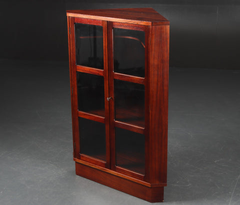 Vinde furniture factory. Corner / bar cabinet of rosewood model 84