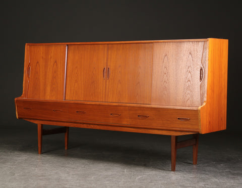 Teak sideboard Ærthøj Jensen & Mølholm.