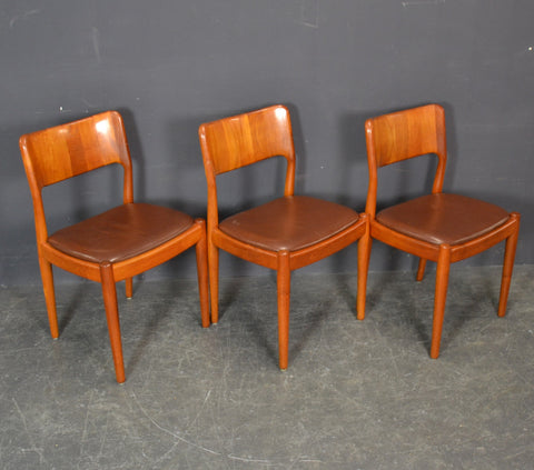 Solid teak, beautifully sculptured Chairs by Glostrup*