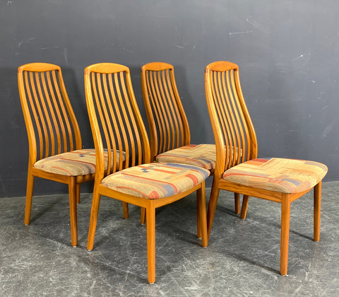 Ergonomic SCHOU ANDERSEN 4 TEAK DINING CHAIRS.
