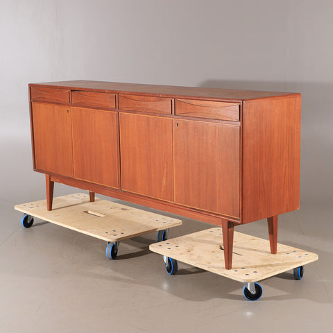 2422930. SIDEBOARD, teak, Möbelfabriken Linden, mid-20th century.