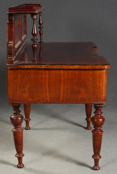 Beautiful,Flaming Mahogany Desk / Bureau