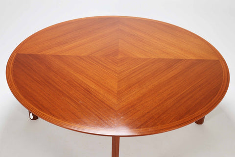 Large mahogany dining table. 'Embassy' dining table, round mahogany table