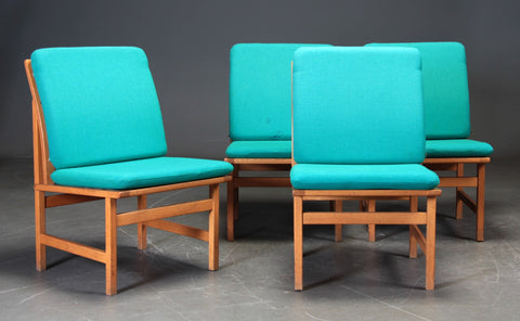 Four oak modular chairs, Børge Mogensen. model 3232.