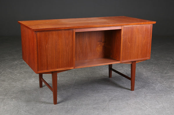 Teak desk, 1960s Danish furniture manufacturer.