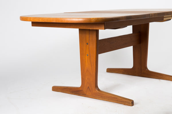 Solid Teak Dining table with 1 leaf