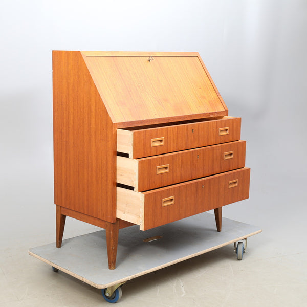 SECRETARY, Teak, 3 drawers and 6 small drawers behind the drop leaf.
