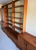 Teak shelving system, mid-century design. By RT Mobel