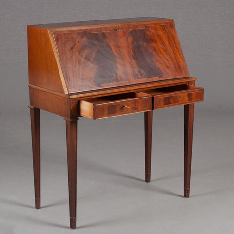 Gorgeous, Gustavian Mahagoni drop leaf desk, Swedish