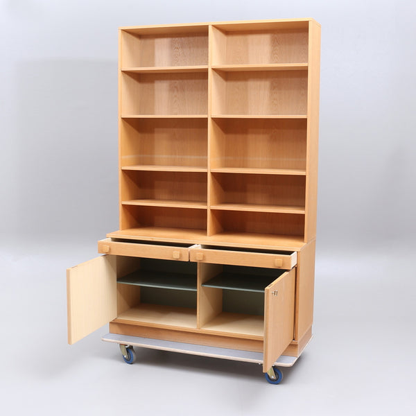 BOOKSHELF with BASE CABINET, oak, second half of the 20th century.