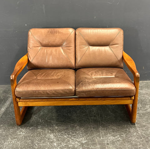 2 SEATER LEATHER SOFA, HOLSTEBRO MOBELFABRIK DENMARK