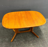 SOLID TEAK DINING TABLE GLOSTRUP  Møbelfabrik