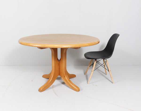 White oak extendable dining table, 1980s. By RAINER DAUMILLER