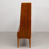 Swedish beech and walnut modern bookcase, probably Slutarps furniture industry, 1940s/1950s.