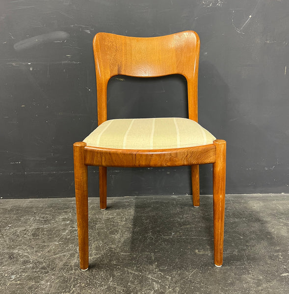 6 TEAK CHAIRS.  NIELS KOEFOED.