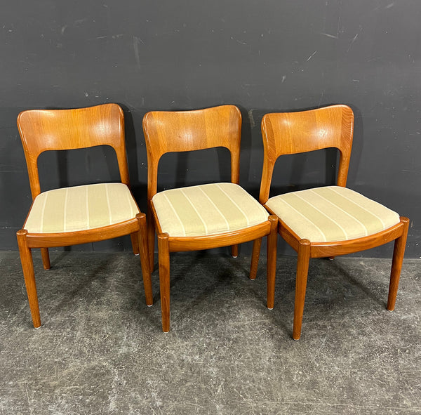 6 TEAK CHAIRS.  NIELS KOEFOED.