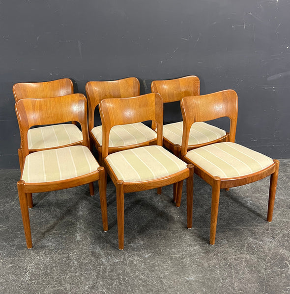 6 TEAK CHAIRS.  NIELS KOEFOED.