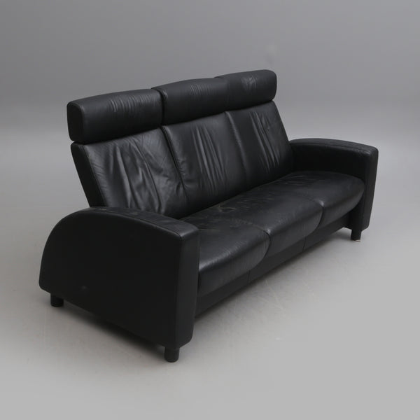 BLACK LEATHER SOFA - Stressless, Ekornes.