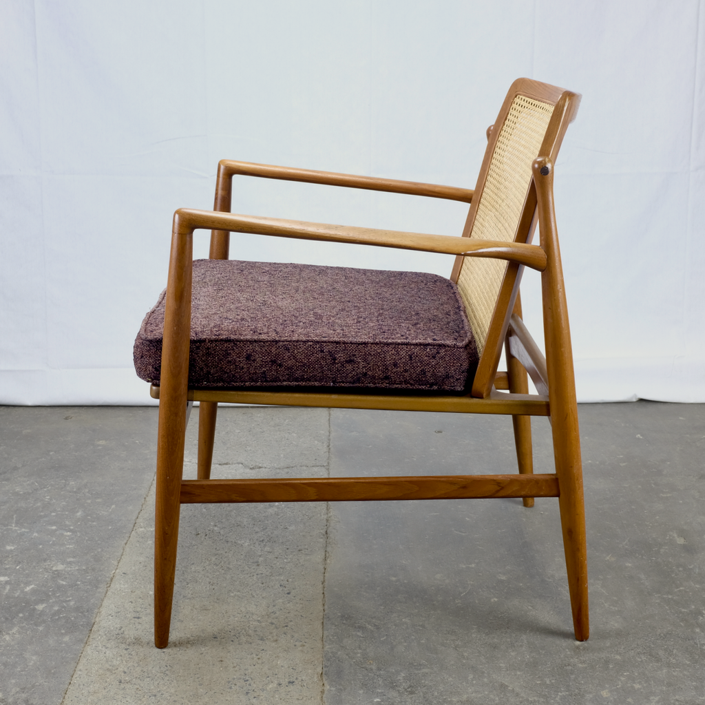 Kofod larsen sales selig chair