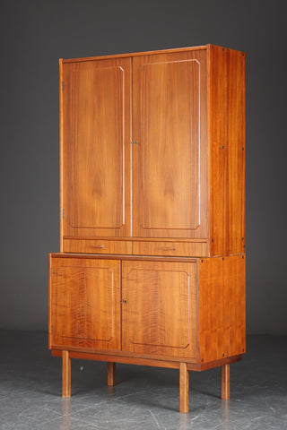 Walnut Cabinet/Wallunit