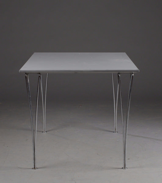 Table featurine elliptical legs, Arne Jacobsen, Matthson and Hein  Produced by Fritz Hansen.