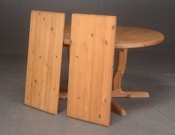 Solid Pine Dining table with two solid pine leaves