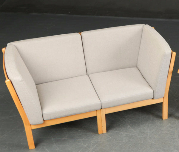 Hans J. Wegner Loveseat