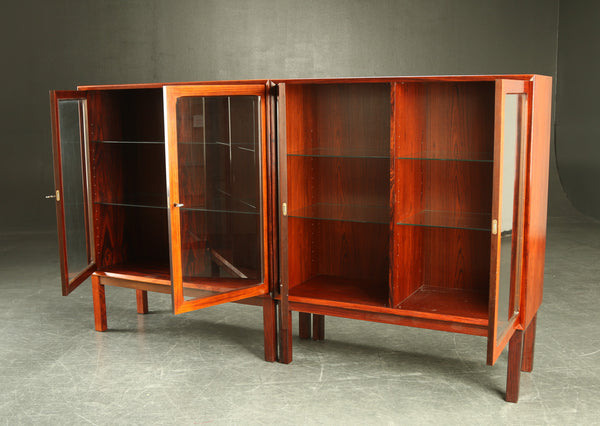Pair of vitrine cabinets of rosewood, brouer furniture factory