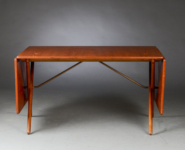 Hans J. Wegner Table, Model AT-309