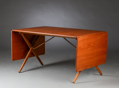 Hans J. Wegner Table, Model AT-309
