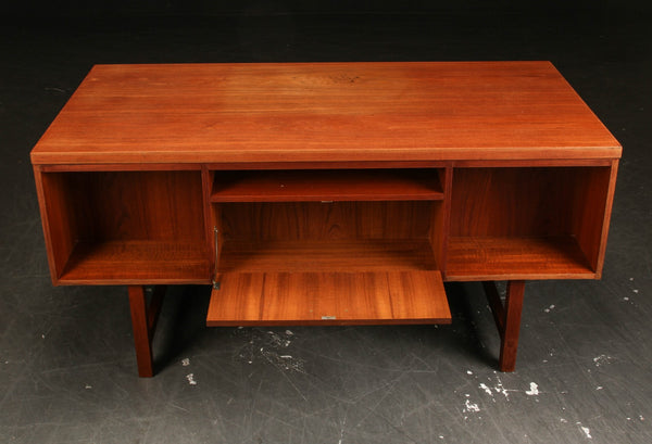 Freestanding teak desk