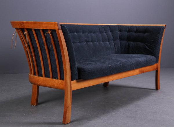 Danish furniture manufacturer. Dining chairs, mahogany (6)