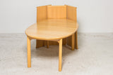 Forest City. Dining table of solid lacquered beech with three matching veneered LEAFS (4)