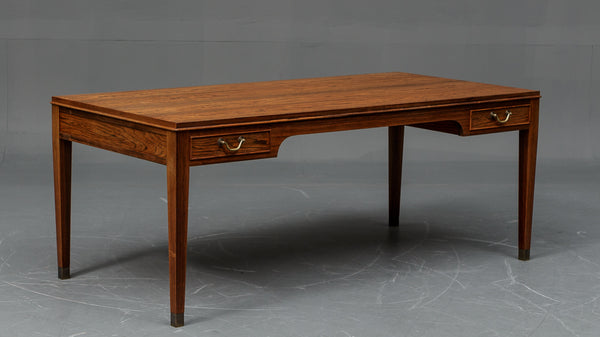 Frits Henningsen. Rosewood coffee table