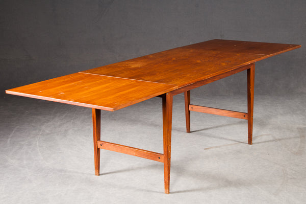 Dining table with 2 flaps in teak