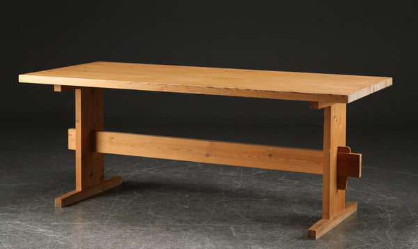 Long pine table.