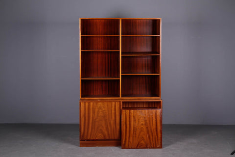 Omann Junior. Mahogany shelving system, model 6