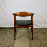 Hans Wegner JH 503 'Round Chair' in Teak and Leather