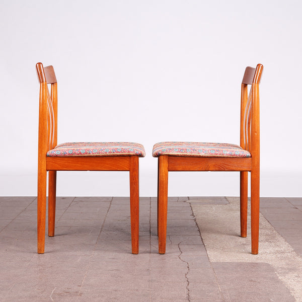 Vamdrup Stolefabrik, chairs / dining room chairs, teak, fabric, Denmark, 1960s