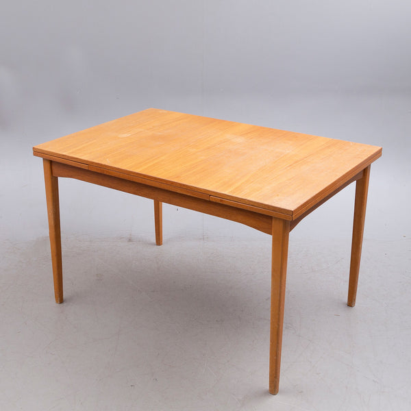 TABLE, 1950s / 60s.