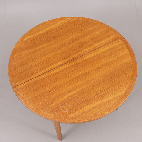 Round table, 20th century.
