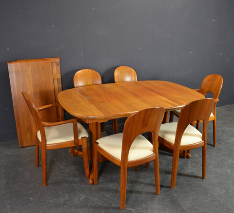 NIELS KOEFOED. DINING GROUP.