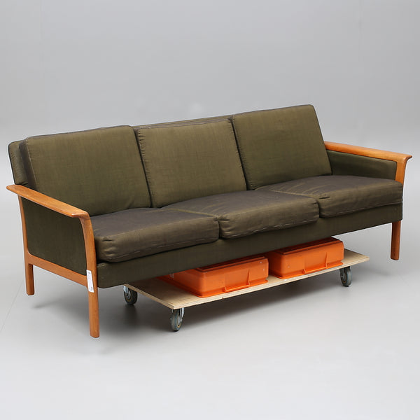 Bröderna Andersson sofa premium quality construction and comfort.